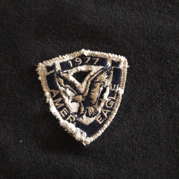 American Eagle Pullover - Picture 2 of 4